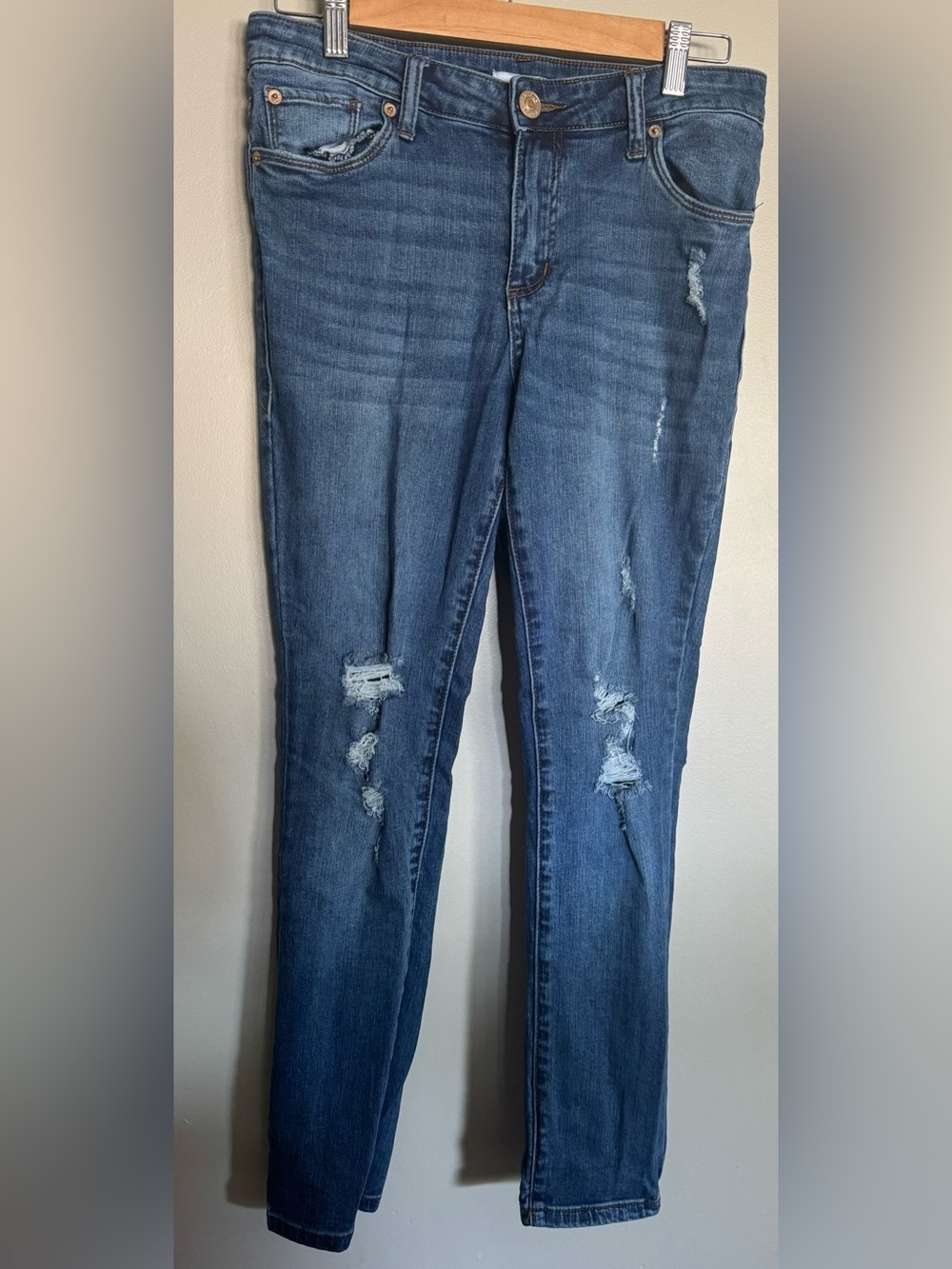 STS Blue Emma Mid Rise Distressed Skinny Jeans Size 28